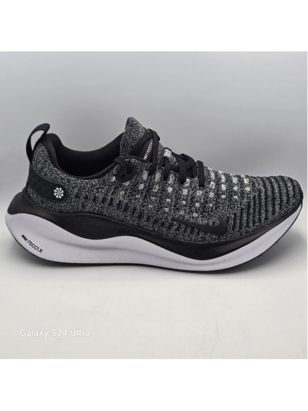 Women's Nike ReactX Infinity Run 4 Sneakers Black and White 7.5 women's